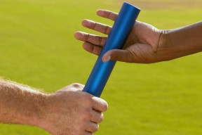 开云官网-莱万末节接管比赛，英格兰踏平国际米兰，足球版图的重构与民族性的胜利