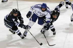 开云体育世界杯-步行者对阵火箭，杰伦·格林关键进球定乾坤，新星闪耀改写联盟格局