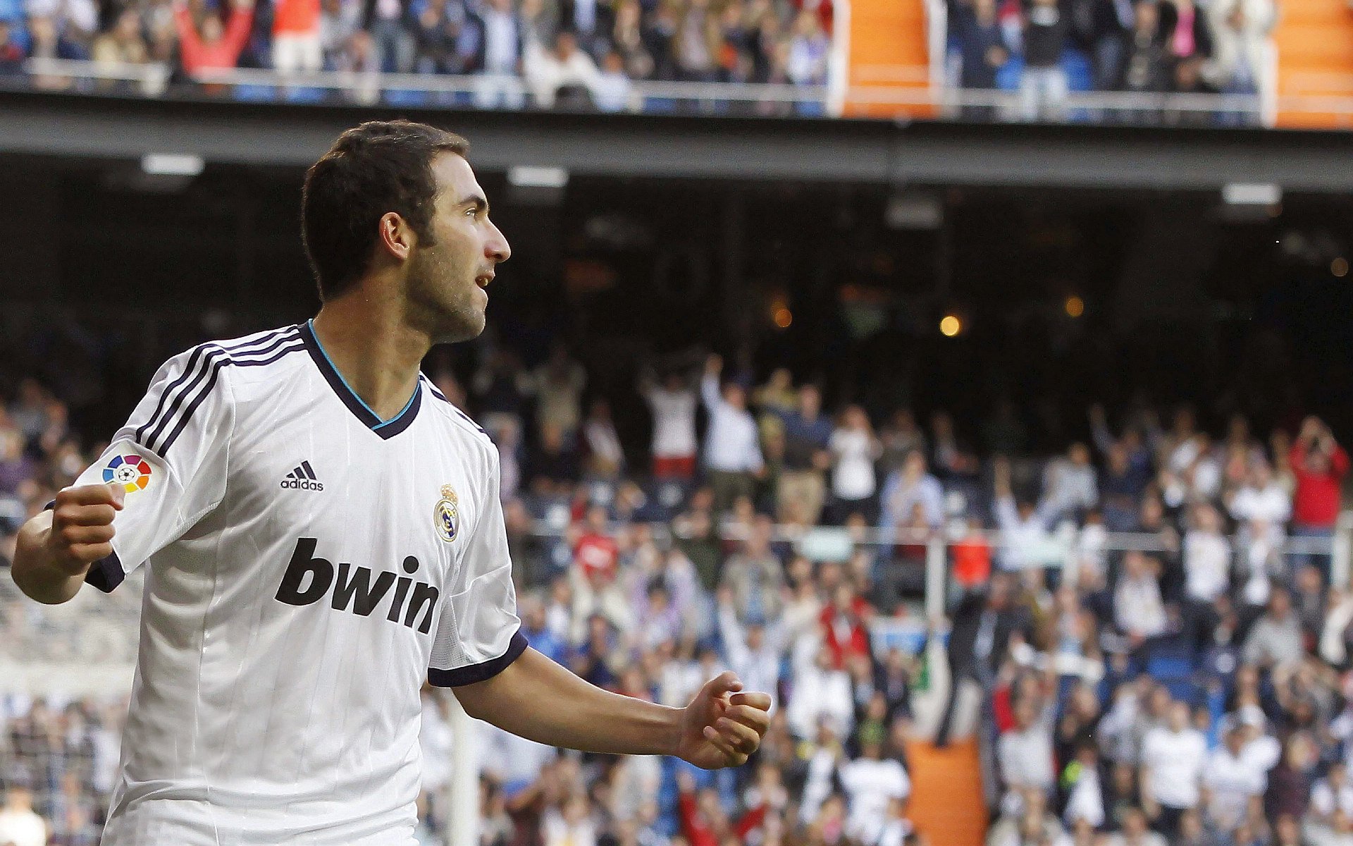 东决关键战之夜，萨拉赫状态火热，当足球与篮球的火焰在同一个夜晚燃烧