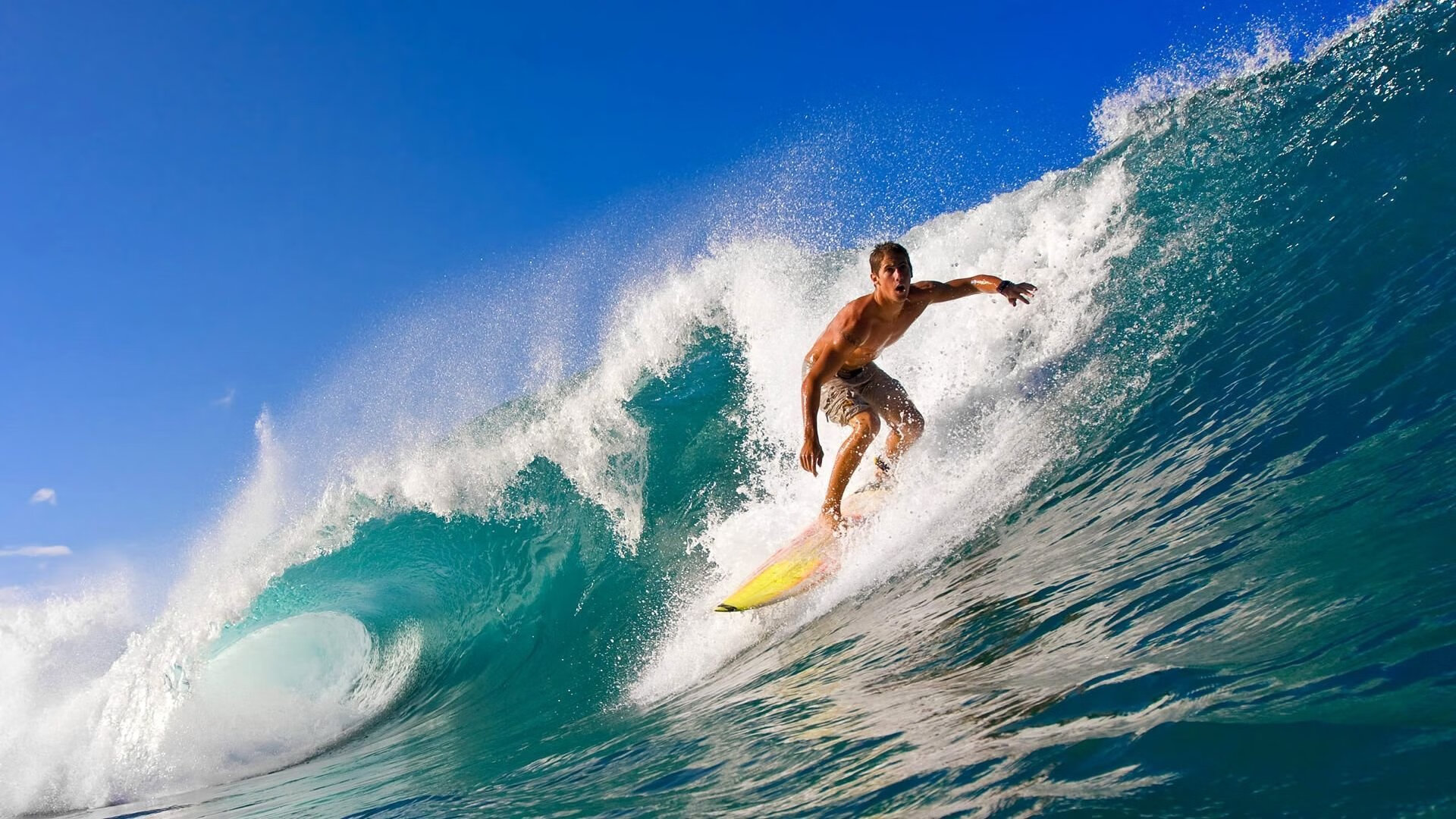 当篮球撞上足球,总决赛的两种鏖战美学