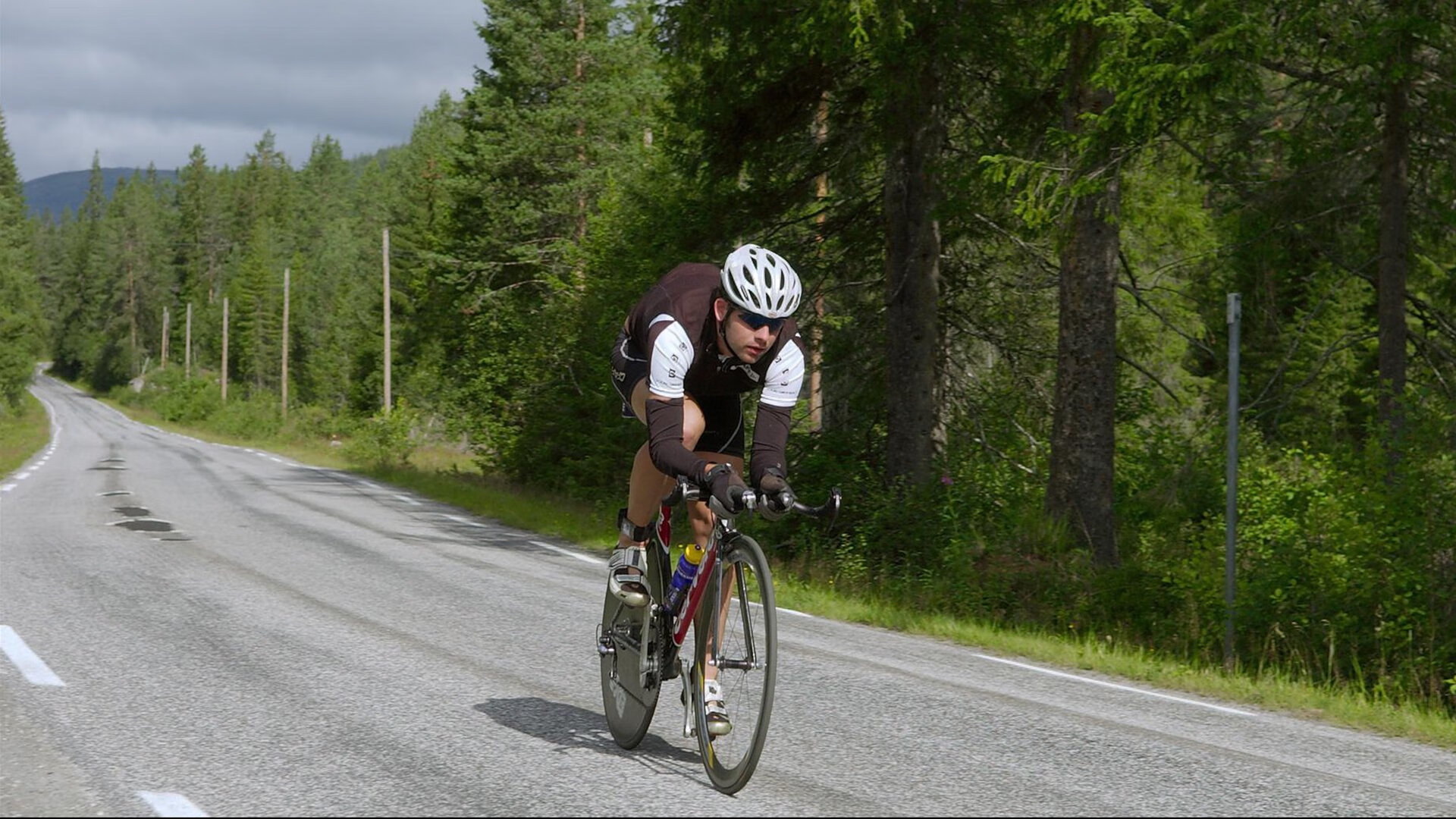 英超争冠与跨界爆冷，当辽宁队打穿灰熊，我们看到了什么？